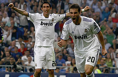 Real Madrid 2 - Ajax 0 Ligera mejor&iacute;a